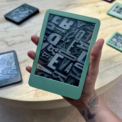 Leitor Digital Kindle 11ª Geração - 2024 + Capa Acrílica