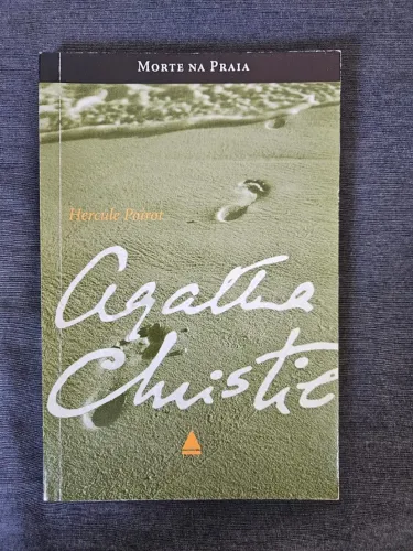 Livro "Morte na Praia"