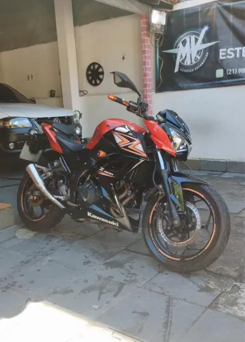 Vendo Kawasaki z300