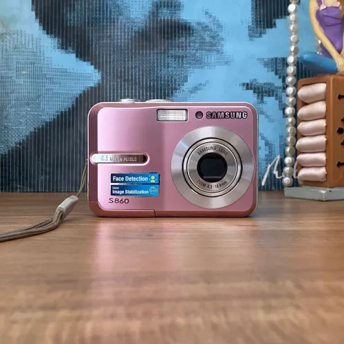 Câmera digital rosa samsung s860 estilo cybershot