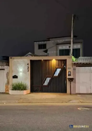 Triplex à Venda com Piscina, Energia Solar e 4 Quartos (1 Suíte com Hidro) Conforto e Eco