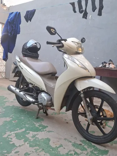 Biz 125 2019 Branca