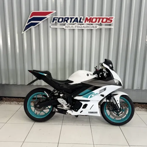 YAMAHA YZF R-3 321/ABS 2025
