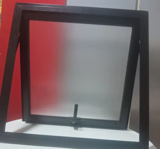 VITRO  MAXIM EM  ALUMINIO PRETO ACABAMENTO BEM FEITO