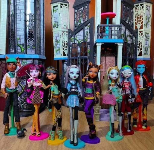Reservado 08/09 Monster High Playset Escola G1 Deluxe Edition - descrição para envio