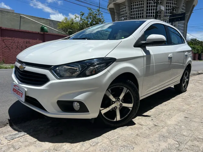 Chevrolet Onix Hatch LTZ 1.4 8V Flex Aut. 4P 2017