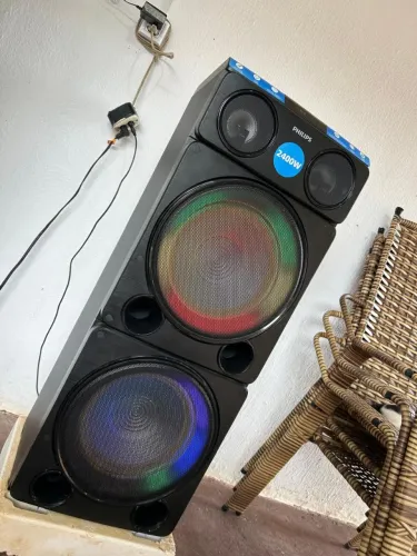 Som Philips 2400 watts