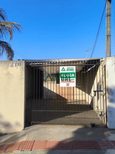 Casa com 02 quartos na região leste de Londrina