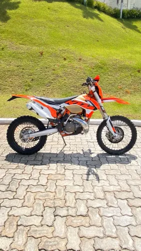 Exc 300 2016
