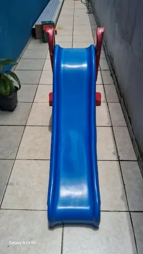 Escorregador De Plástico