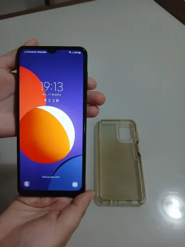 Samsung M12