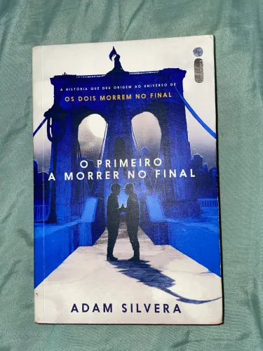 livro- O primeiro a morrer no final 