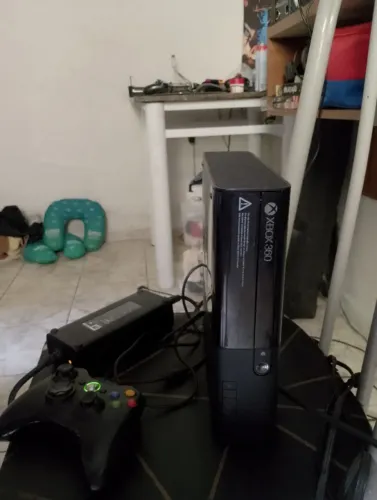 Xbox 360 Slim(RETIRADA DE PEÇAS)