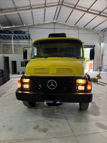 VENDO ou TROCO CAMINHÃO CAÇAMBA 1113