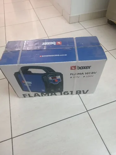 Inversora de solda boxer 161BV nova, sem uso na caixa.