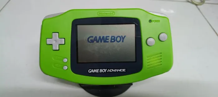Gameboy advance + 4 cartuchos