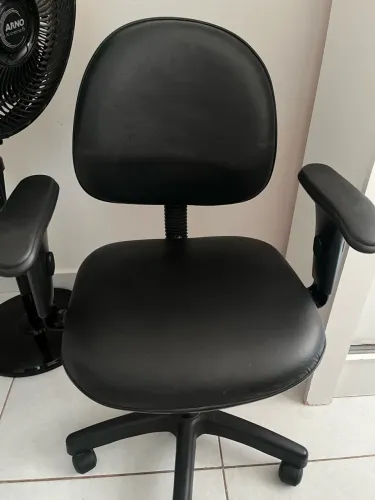 Cadeira de escritor com rodinhas