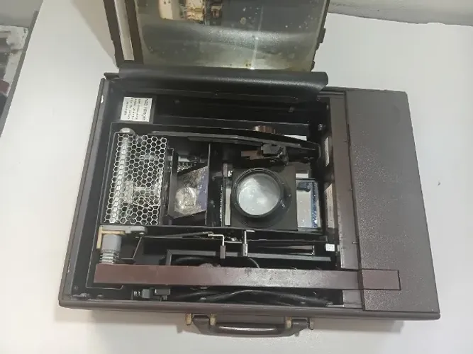 Retroprojetor 3M 6200 Antigo Portátil em Maleta