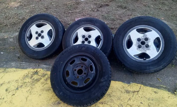 Pneu Aro 14