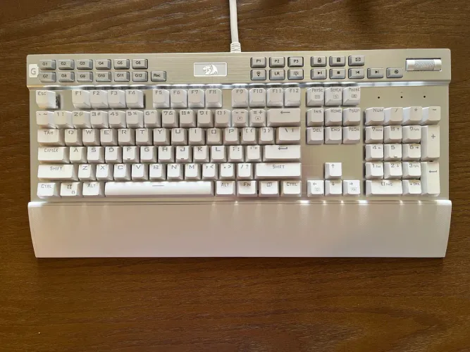 Teclado Mecânico Gamer Redragon YAMA K550W-RGB-1