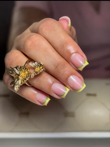 Alongamento de unha em gel