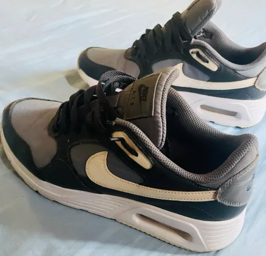 Vende se 