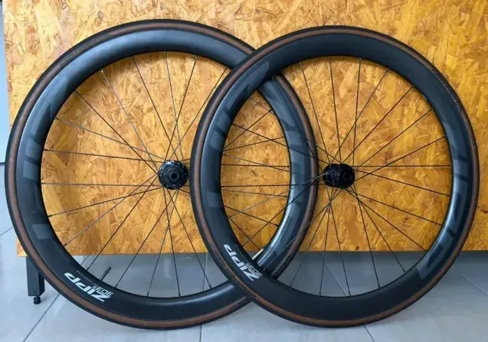 Zipp 303 S Carbon Disc Brake - Padrão SRAM XDR - Estado de Zero