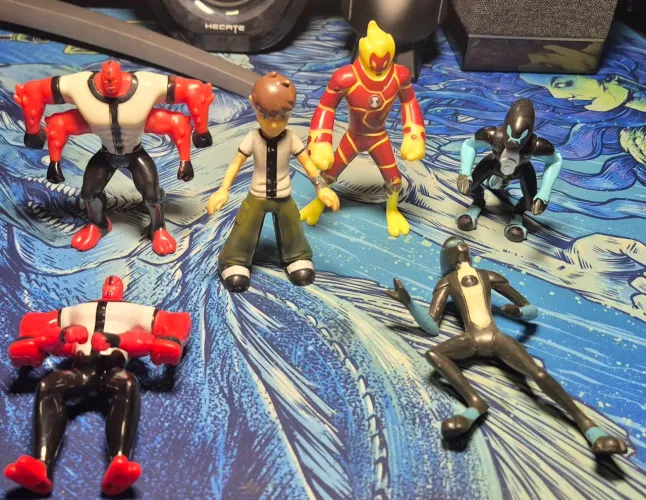 Lote 6 Bonecos Ben 10 Coleção McDonald's Clássica