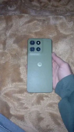 Vendo moto G15 256 de memória, 12 giga de ram, está novo 2 meses de uso!