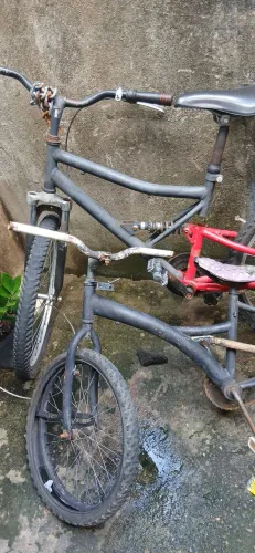 Vendo 500$ duas bicicleta