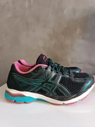 <br>Tenis Asics Gel-Nagoya 2