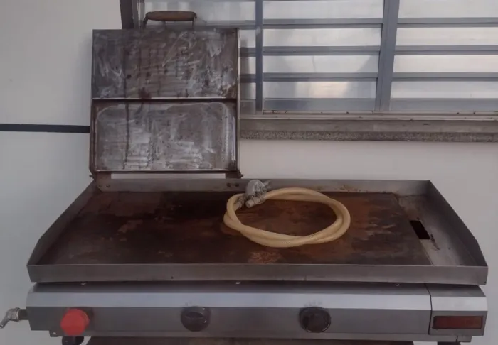 Chapa a gás profissional