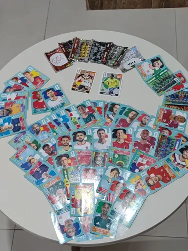 Kit figurinhas (50 normais+6 brilhantes+vini jr+ wirtz bronze)
