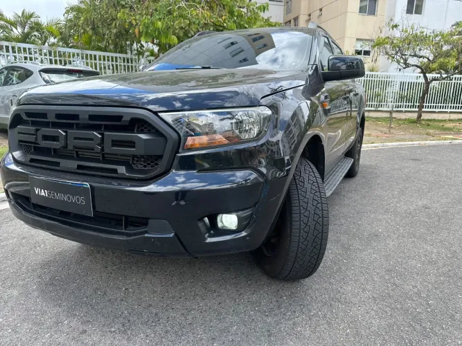Ford Ranger Black 2.2 4X2 CD Diesel AUT 2023
