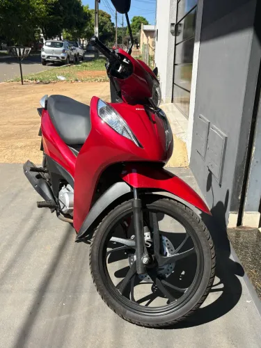 Honda Biz 125 2026 impecável 