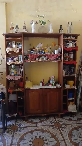 Vendo estante de madeira