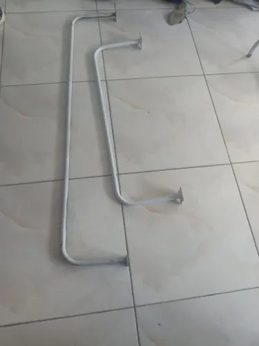 Vende-se araras  de parede  1.50  i  1.00  metro 