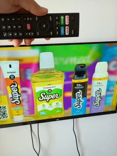 Smartv HB 32" 1 mês de uso pra sair rapido