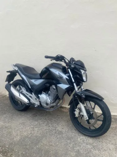 CB 250 NOVA 15 MIL KM RODADOS