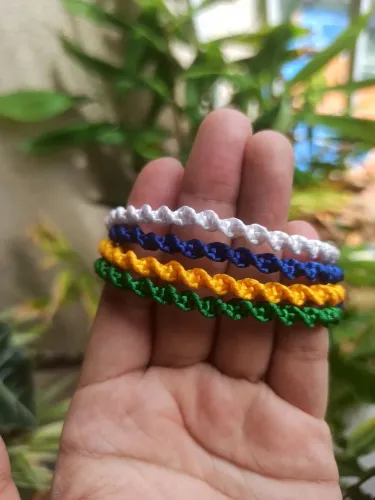Pulseira macrame espiral do Brasil 