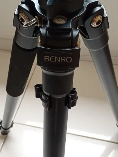 Tripé hidráulico Benro -Profissional