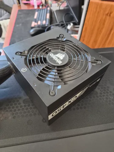 Fonte Corsair 450W