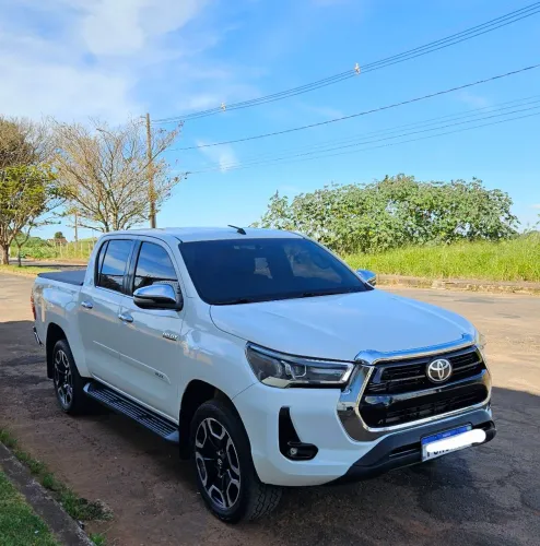 Toyota Hilux CD SRX 4X4 2.8 TDI 16V Diesel Aut. 2017