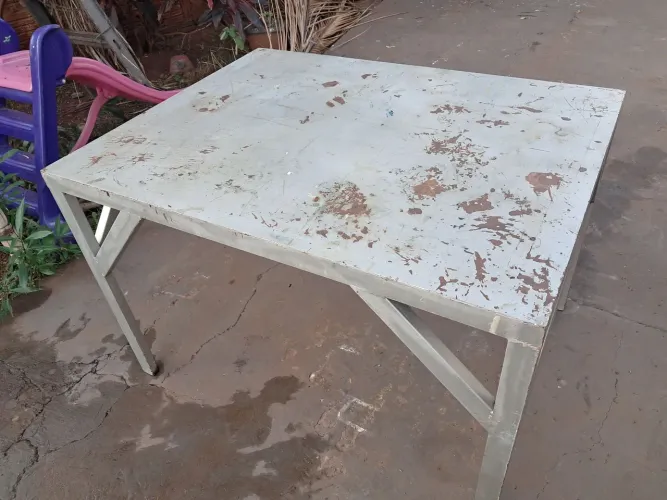 Mesa de ferro reforçada 120x093