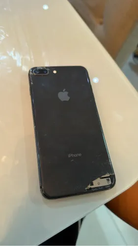 iPhone 8 Plus