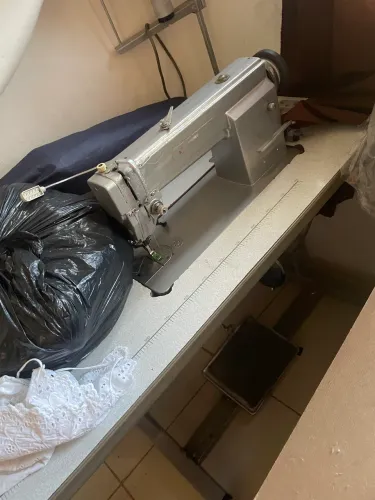 Vendo máquina overlock yamata , Galoneira portátil braços, reta semi industrial