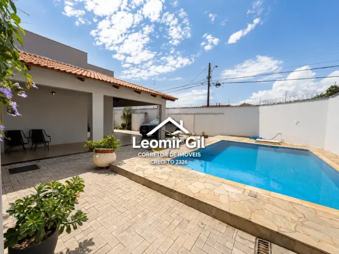 CASA, ENERGIA SOLAR, LOTE DE 427M², 4 Q (SENDO 3 SUÍTES AMPLAS),