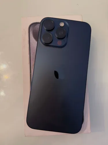 iPhone 15 pro Max 512gb