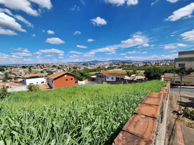 Lote à Venda no Bairro São Bernardo BH!