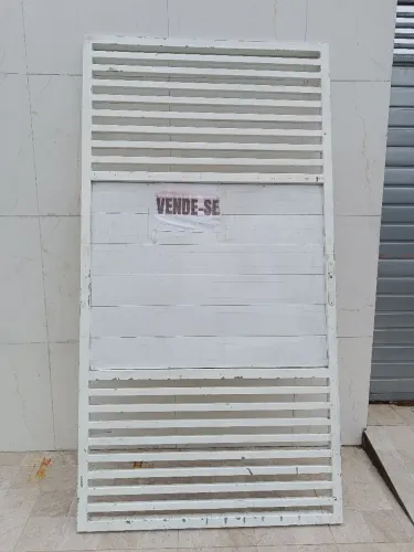 Vendo este portão